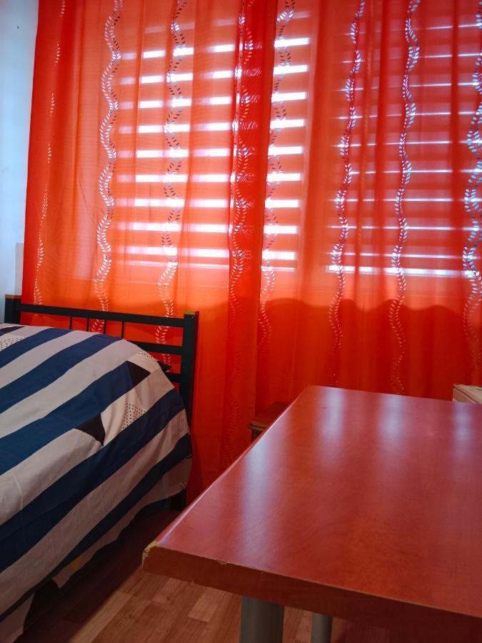 Bed and Breakfast La Madriguera Рашин Экстерьер фото